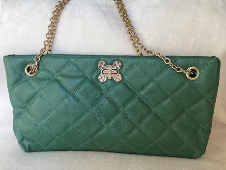 Elegantná kabelka v brazílskej zelenej,