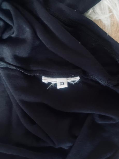 Guess top s čipkou na rukavoch, guess,xs