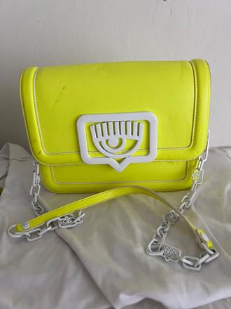 Chiara ferragni kabelka crossby listova,