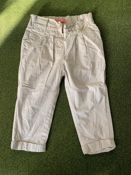 Balík oblečenia v. 92, 86–98