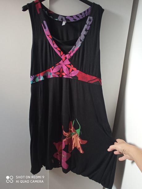 Zaujímavé šaty, xl