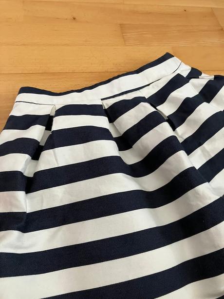 Sukňa lindex, lindex,146