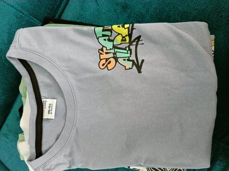 Balík tričiek, 140–152