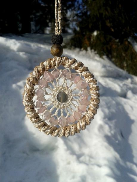 Mandala makramé náhrdelníky z minerálov,