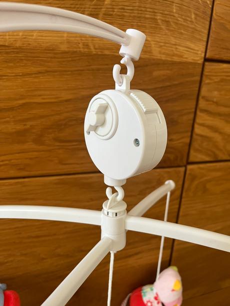 Kolotoč nad postieľku, 