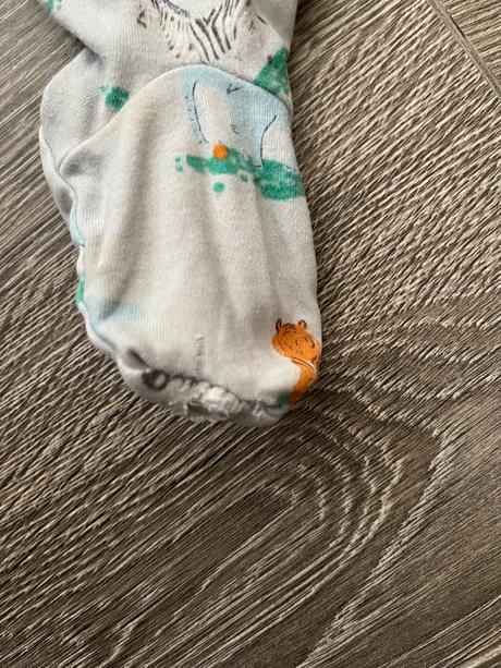 Dupacky na spanie, bez flakov,ale znicene chodidla, next,80