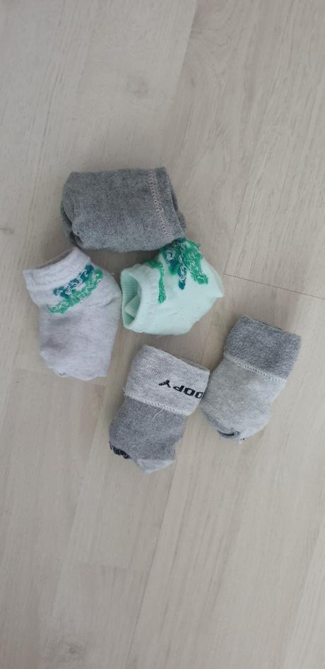 Ponožky 6-12m., 17