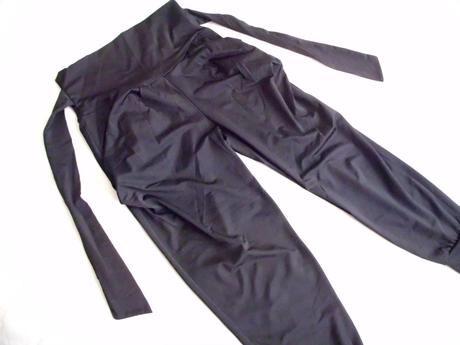 Tenšie - pružné, s