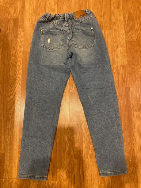 Dievčenské rifle, sinsay,152