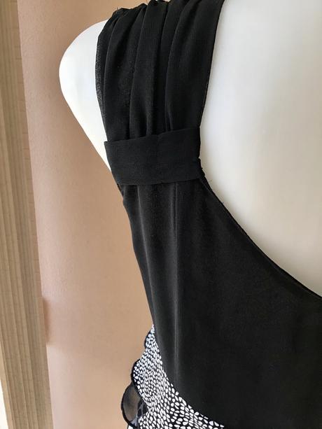 Volanikove šaty/, 40