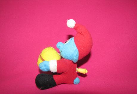 Vianočný šmolko s darčekom, 