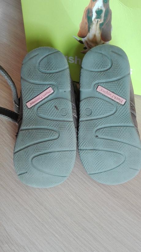 Topanky, hush puppies,22