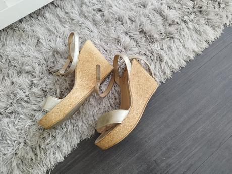 Zlaté sandálky ., lasocki,40