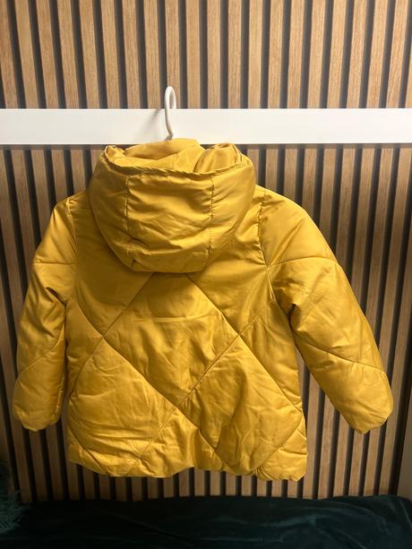 Zara bunda, zara,128