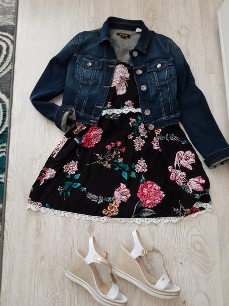 Kvietkovane satocky, angie,m