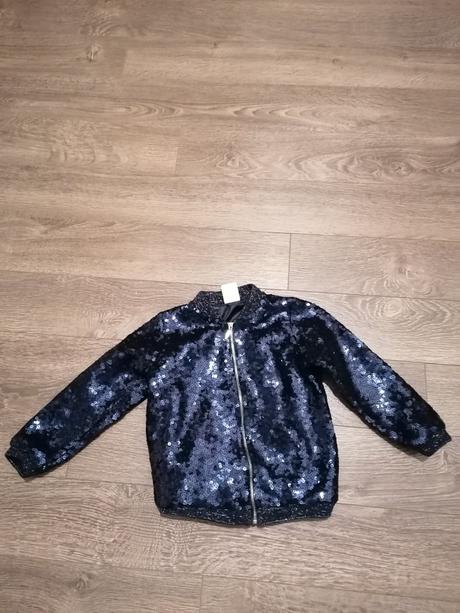 Krásna bomberka, 98