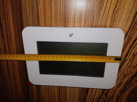 Digitalny teplomer izbovej teploty, 