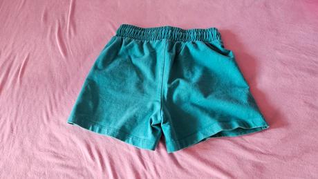 Tyrkysové šortky veľ 140, 140