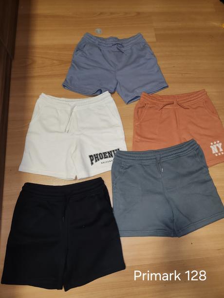 Kratasi, primark,128