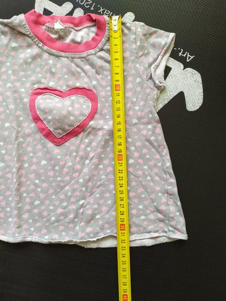 Piskacie tričko plus kraťasy, modelko,86