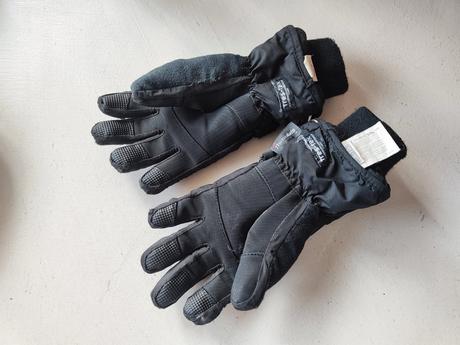 Zimné rukavice, 146
