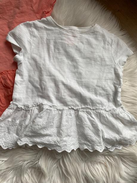 2 trička s krajkou, f&f,110