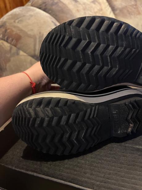 Sorel snehule, sorel,28