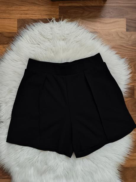 Dámske štýlové kraťasy, h&m,s
