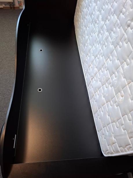 Detsky nabytok cilek, postel, komoda, stolik, 