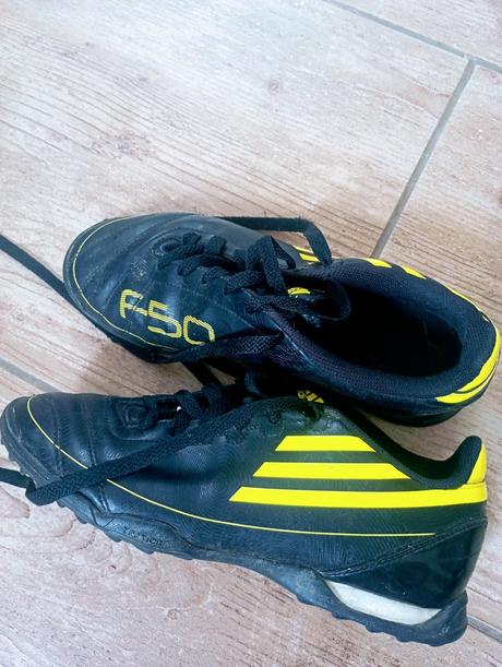 Tenisky turfy, adidas,38