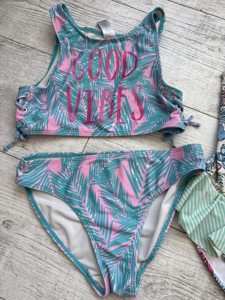 Plavky na 9/10rokov, 140