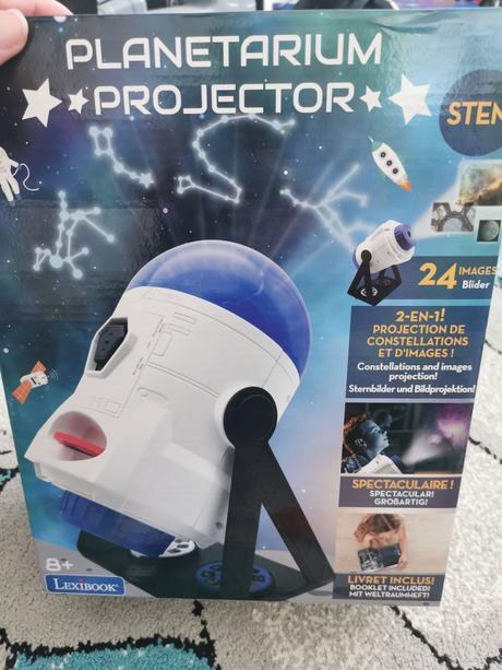 Planetárium,