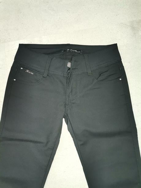 Čierne nohavice, 28