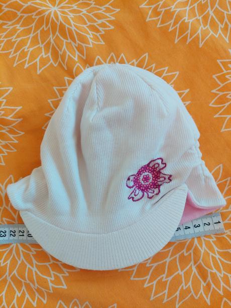 Čiapka na prechodné obdobie, 104