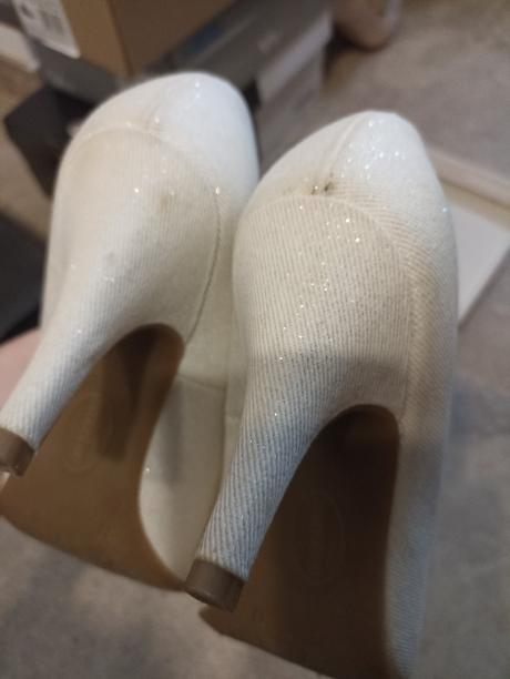 Lodicky, deichmann,38