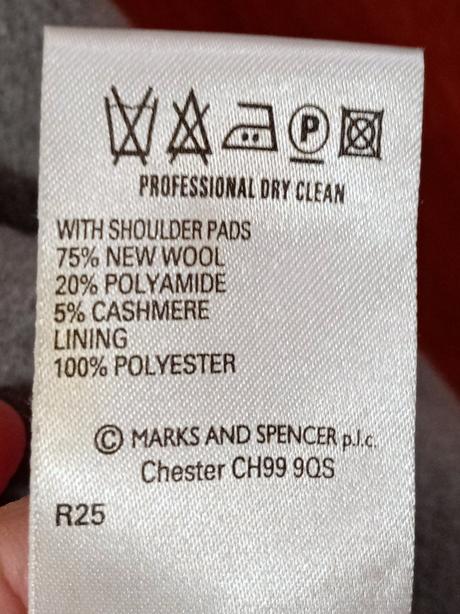 Krásny vlnený kabát, l