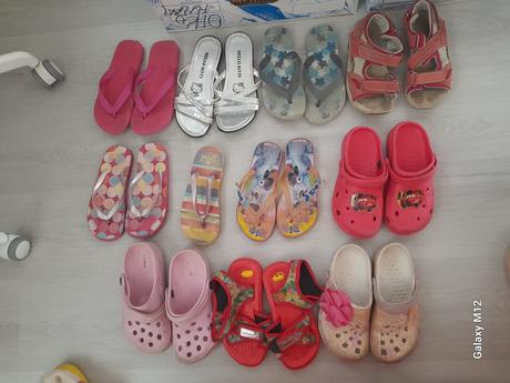 Croscy,šľapky, sandálky v.29-32,cena 2/ks, 29