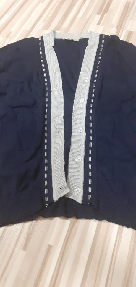 Sveter na zapínanie, l