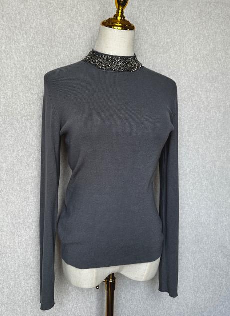 Luxusný pulóver s gorálikovým golierom, m