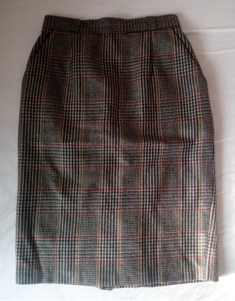Károvaná vlnená sukňa s/m, 38