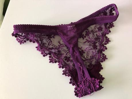 Podprsenka a tanga, h&m,75a