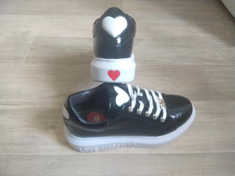 Love moschino, moschino,37