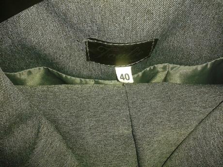 Kostým, 3 dielny, 40