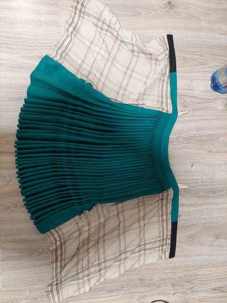 50 ročny detsky  kroj sukňa, 