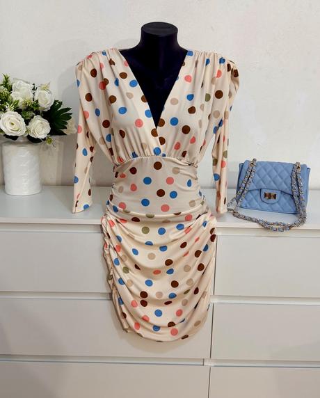 Luxusné bodkované šaty - pastelové bodky, s