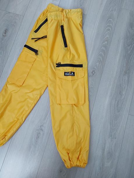 Sustiakove nohavice, s