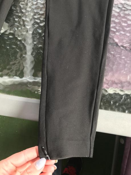 Cierne nohavice, zara,l