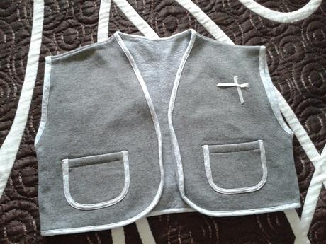 Vesty a komplety, 80