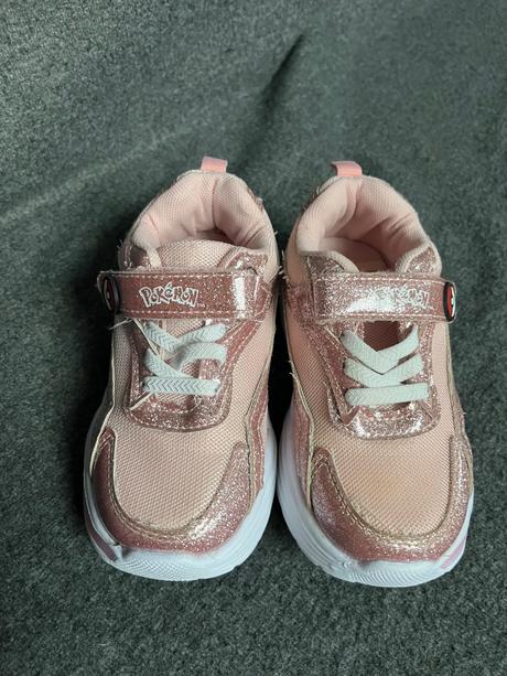 Blikajúce tenisky pokemon, sinsay,27