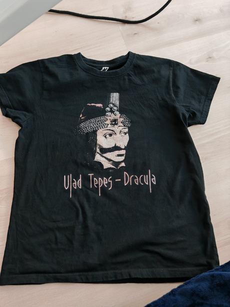 Tricko vlad tepes - dracula sadne od 152 s,m sadne,